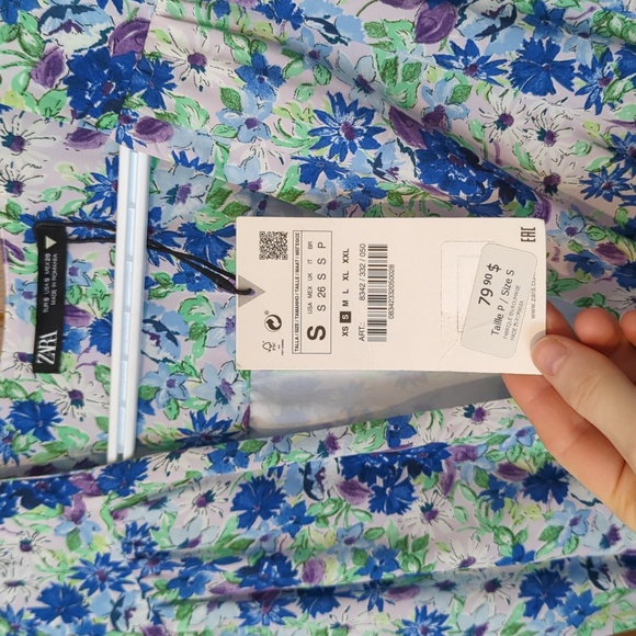Zara Floral Maxi Dress - Picture 3 of 3